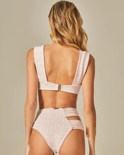 Załaduj obraz do przeglądarki galerii, Image 04: Empress Set Hoop Sloane Pink Tweed Texture