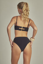 Załaduj obraz do przeglądarki galerii, Model Back: Empress Set Bikini Antigua Black
