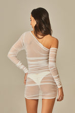 Załaduj obraz do przeglądarki galerii, Model Back: Empress Mini Dress Yasmin Dress White Tule
