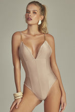 Załaduj obraz do przeglądarki galerii, Nice Body Nude
